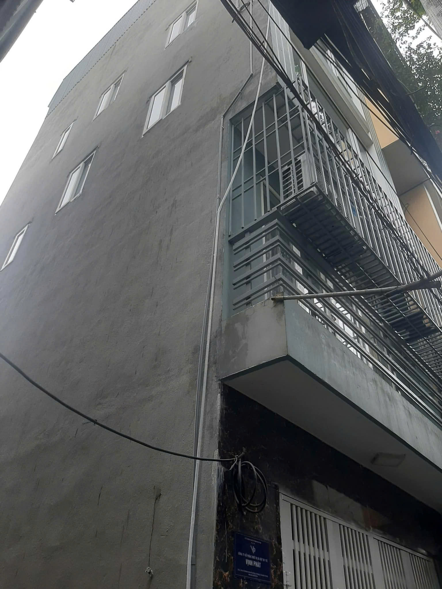 Cho thuê nhà Phố Lĩnh Nam, 5 tầng x 30m2, 3 ngủ, 10 Triệu ở nhóm 6 người - Ảnh chính